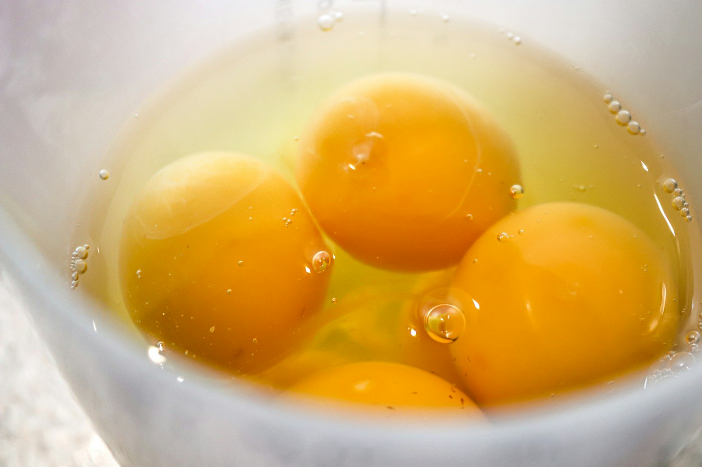 Can you freeze eggs? Yes, but not in the shell