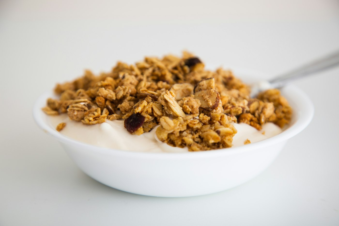 Greek yogurt in meal prep: marinade, sauce and breakfast