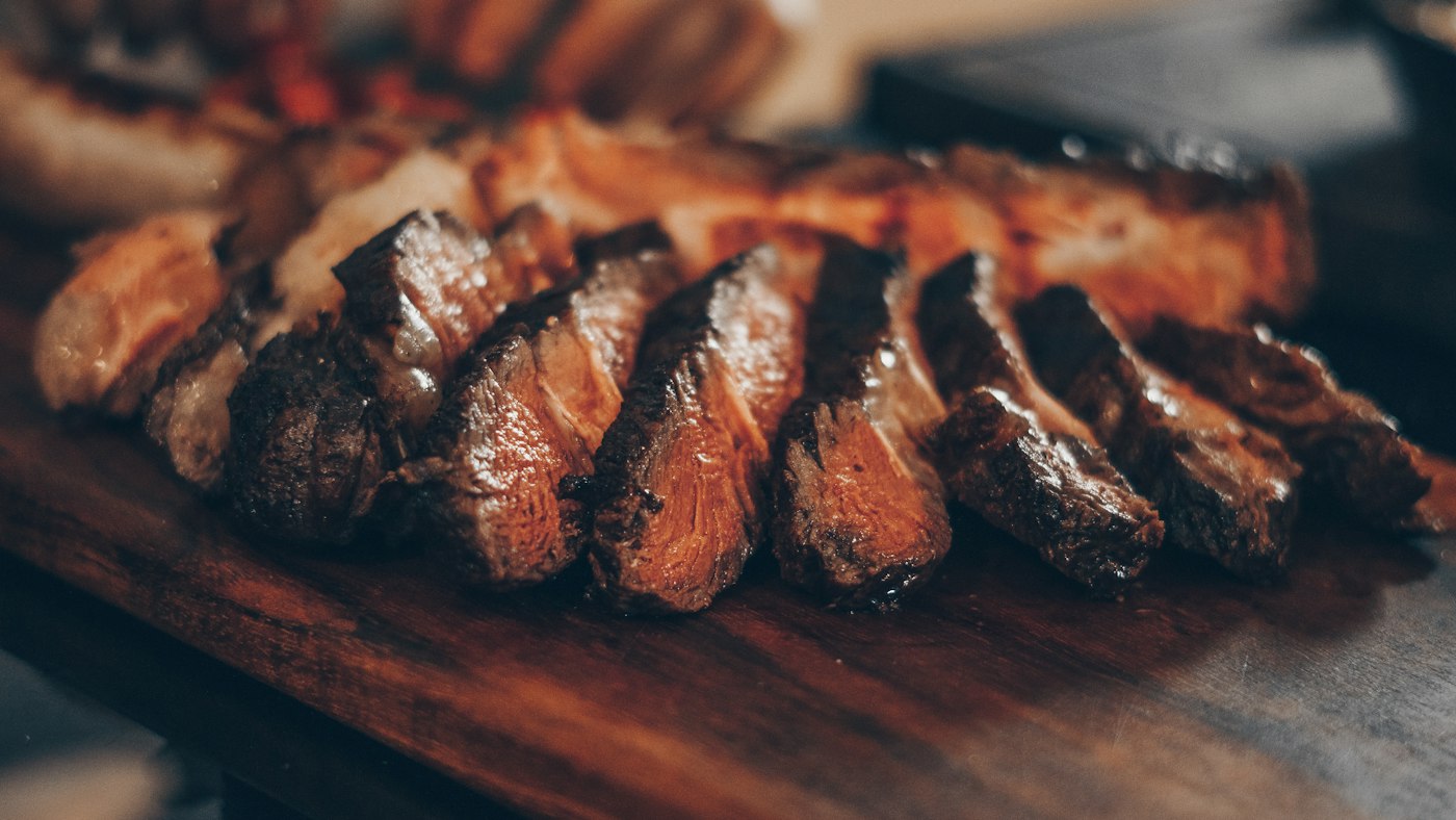 How long does cooked steak last in the fridge?