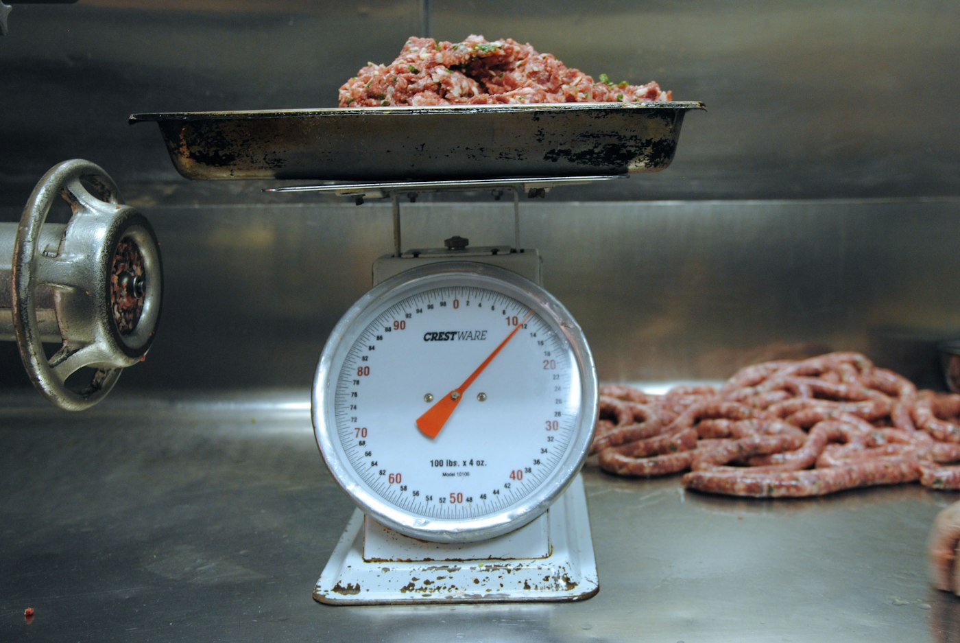 How long does ground beef last in the fridge?