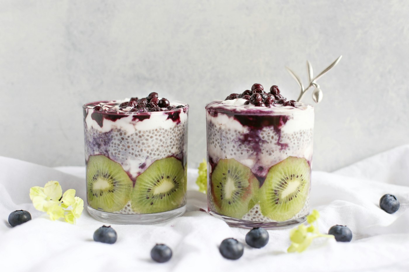Berry chia pudding